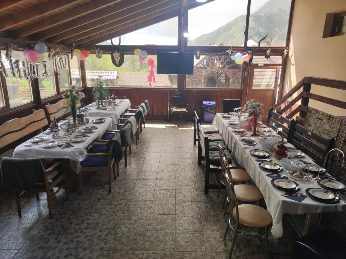 Casa Alesi Villa Dragoslavele Kültér fotó
